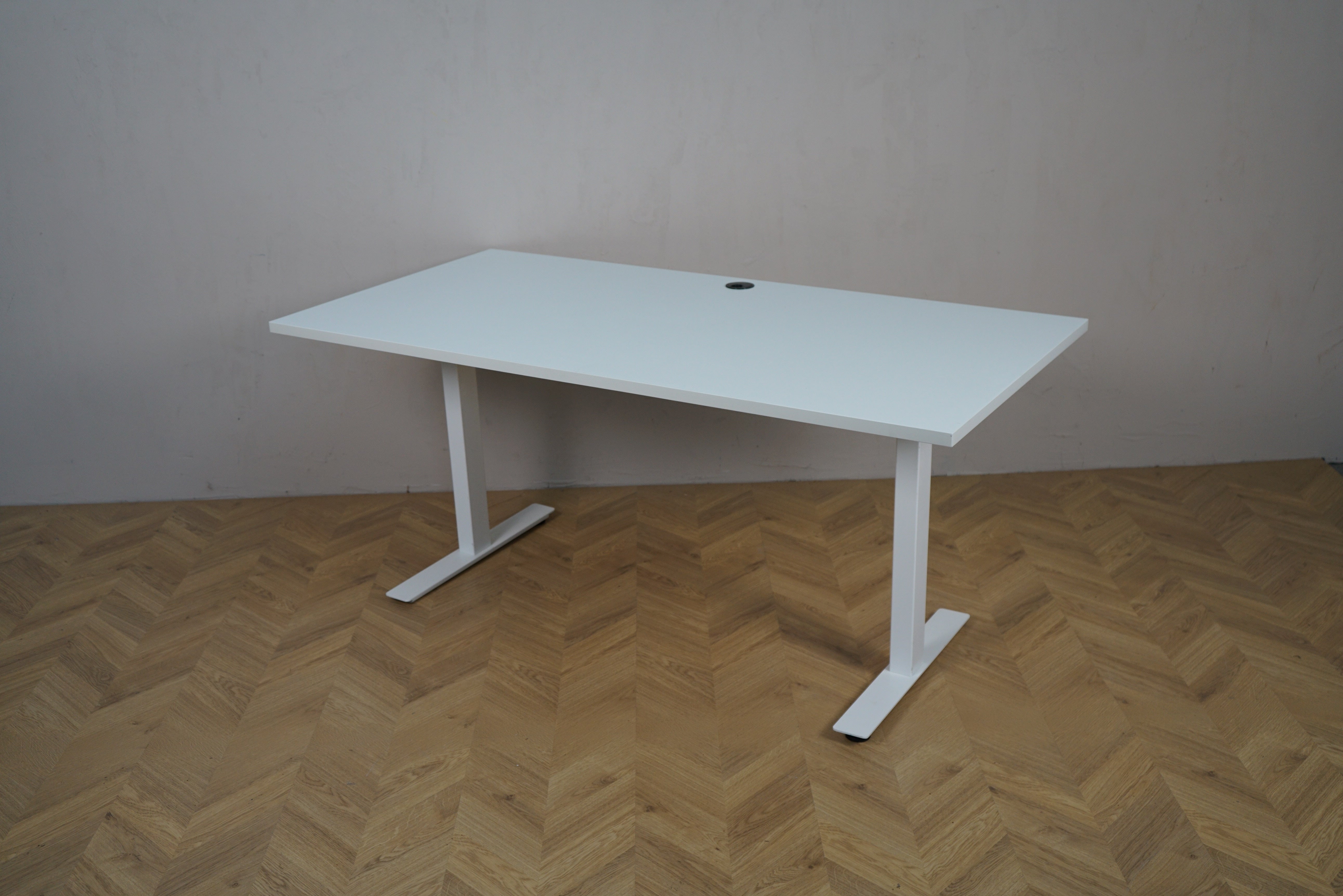 Swedstyle hæve-sænkebord 160x80 cm i hvid – frontvisning